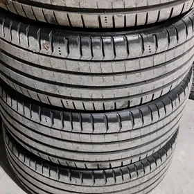 235 45 18 Mishelin 24Ý