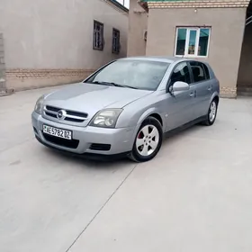 Opel Signum 2005
