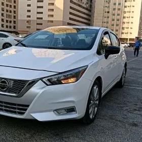 Nissan Versa 2021