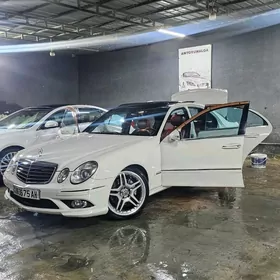 Mercedes-Benz E-Class 2009