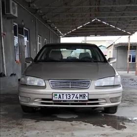 Toyota Camry 2001
