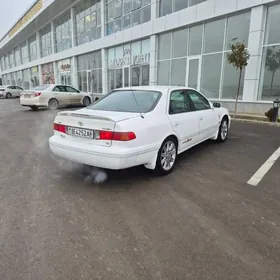 Toyota Camry 1999