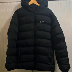 NIKEКУРТКА