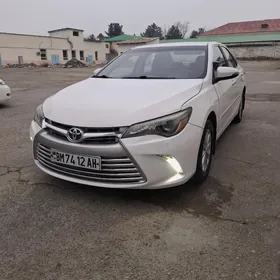 Toyota Camry 2016