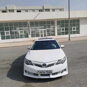 Toyota Camry 2013