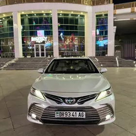 Toyota Camry 2018
