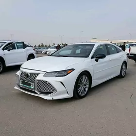 Toyota Avalon 2019