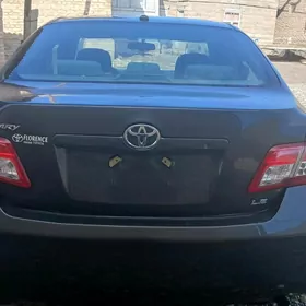Toyota Camry 2010