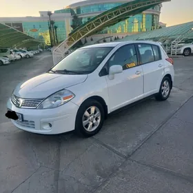 Nissan Versa 2010