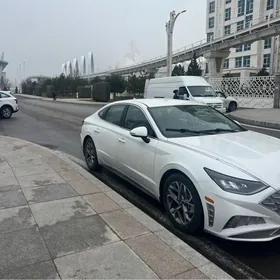 Hyundai Sonata 2021