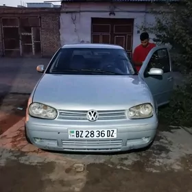 Volkswagen Golf 1998