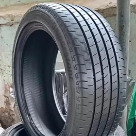 235 45 18 BRIDGESTONE