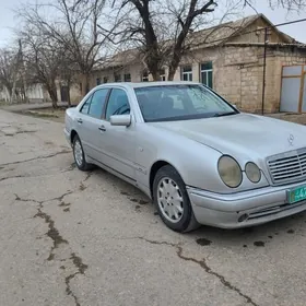 Mercedes-Benz E320 1998