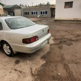 Toyota Camry 1992