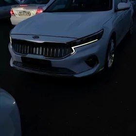 Kia Cadenza 2019