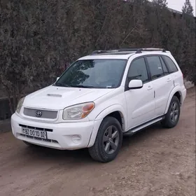 Toyota RAV4 2005
