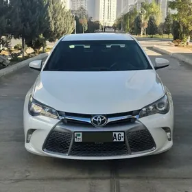 Toyota Camry 2017