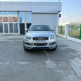 Audi Q7 2011