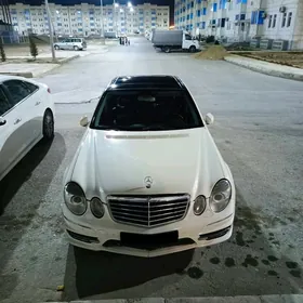 Mercedes-Benz E320 2003