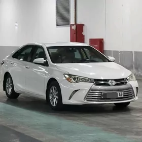 Toyota Camry 2017