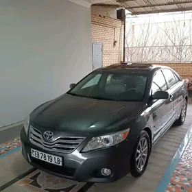 Toyota Camry 2011