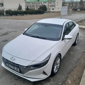 Hyundai Elantra 2021