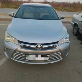 Toyota Camry 2016