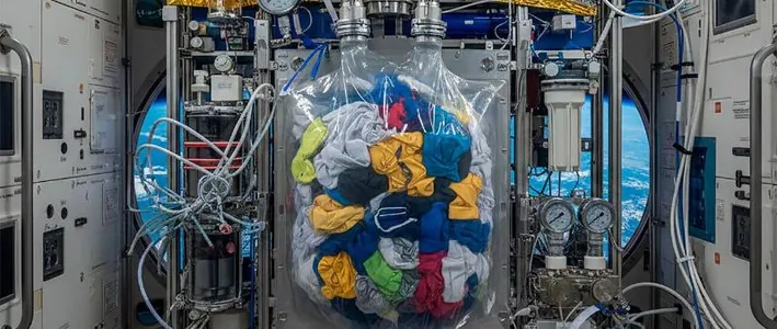 Kosmonawtlar üçin kir ýuwujy maşyn we duş kabinasy döredilýär