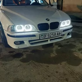 BMW E39 2000