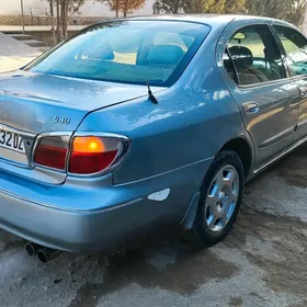Infiniti I30 2001