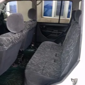 Mitsubishi Pajero 1999