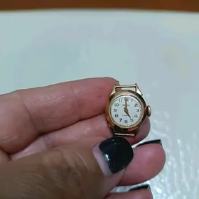 часы золотые