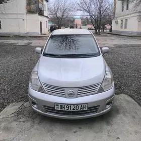 Nissan Versa 2010