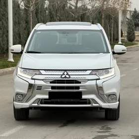 Mitsubishi Outlander 2023