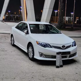 Toyota Camry 2012