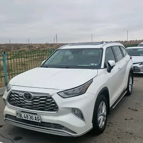 Toyota Highlander 2020