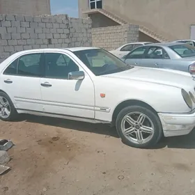 Mercedes-Benz 230E 1997