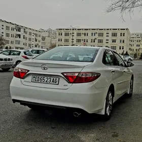 Toyota Camry 2017