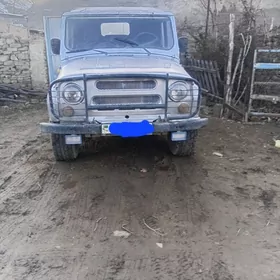 UAZ 469 1999