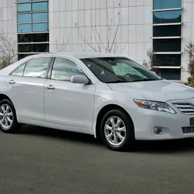 Toyota Camry 2011