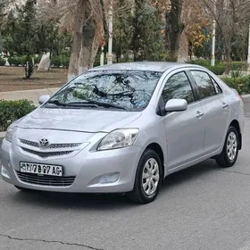 Toyota Yaris 2010