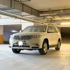 Toyota Highlander 2013