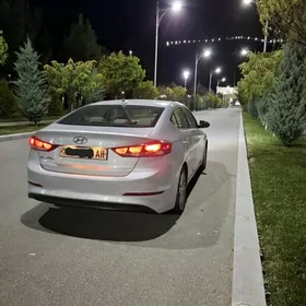 Hyundai Elantra 2018