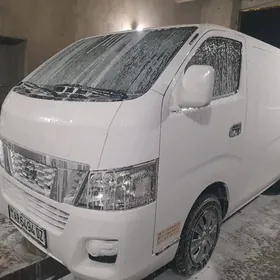Nissan Urvan 2014