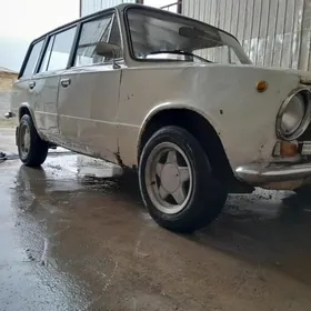 Lada 2102 1983