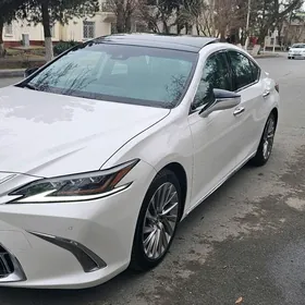 Lexus ES 350 2019
