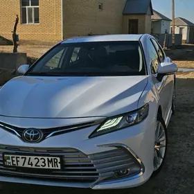 Toyota Camry 2022