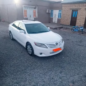 Toyota Camry 2011