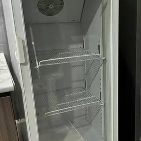 Холодильник-витрина