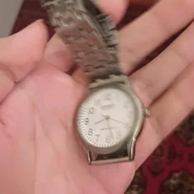 Casio quartz satlyk täze sagat